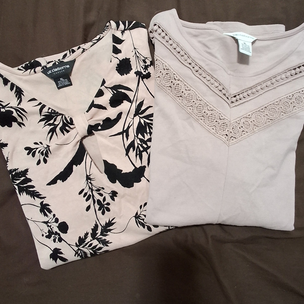 Liz Claiborne Top Bundle Mauve Amd Black Shirts